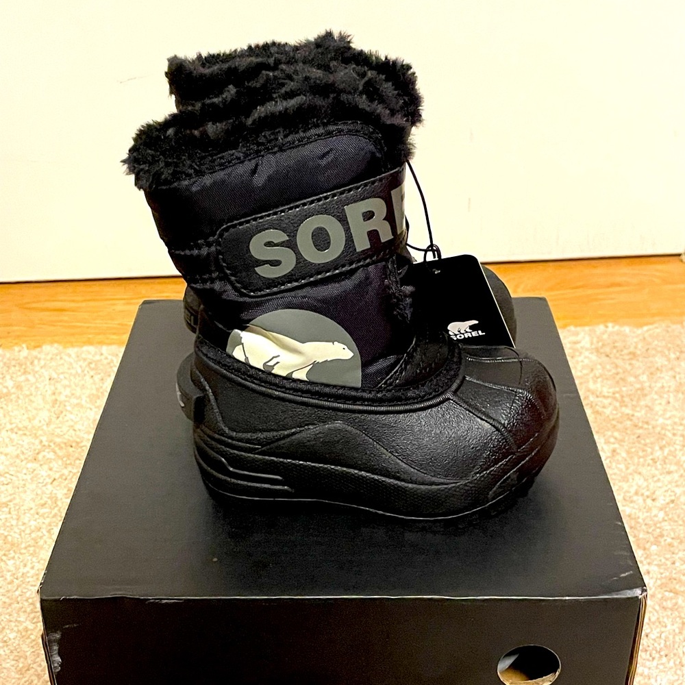 Sorel Boys/Girls Snow Commander-K Boots toddler size 6 NWT